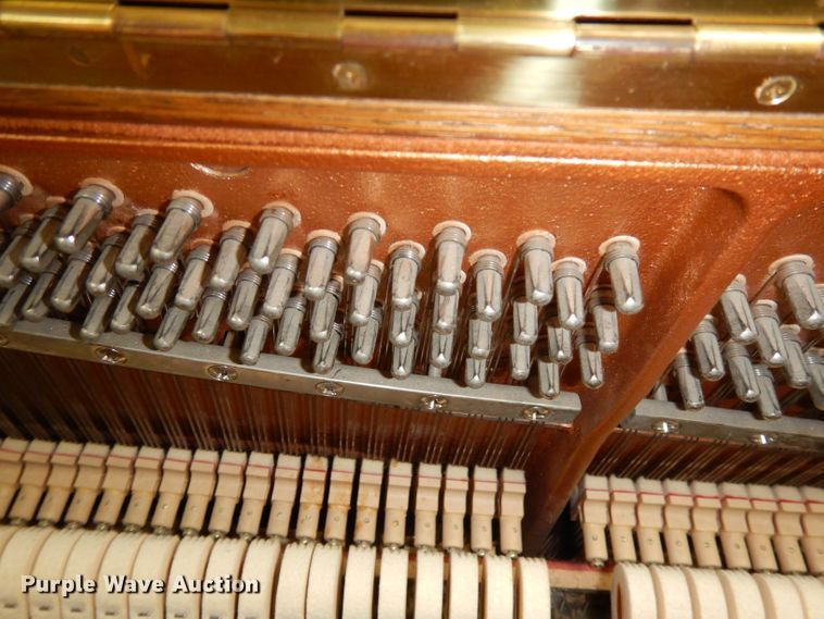 image for item HE9466 Kawai piano