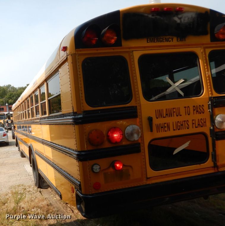 image for item HP9989 2007 Thomas Built Saf-T-Liner MVP EF  school bus