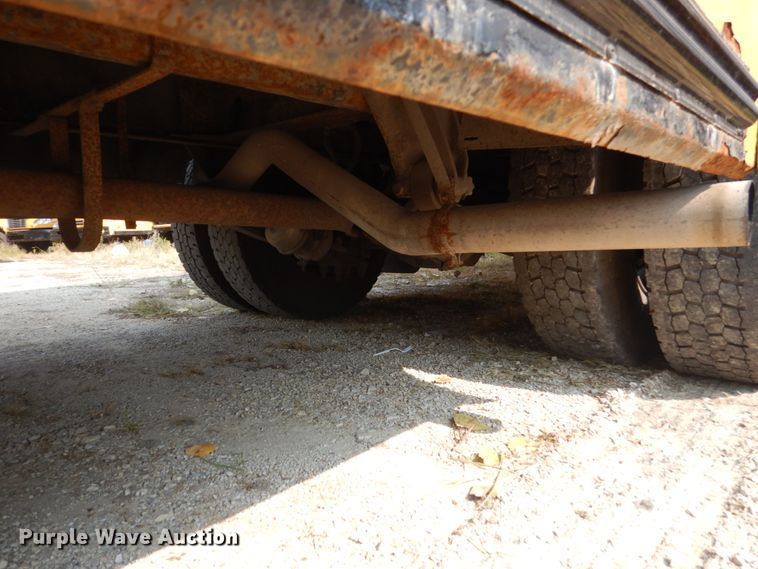 image for item HP9989 2007 Thomas Built Saf-T-Liner MVP EF  school bus