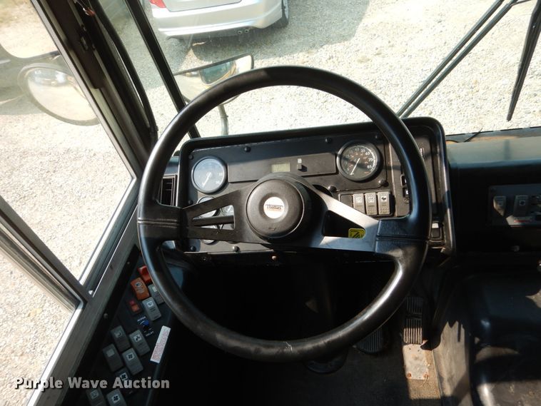 image for item HP9989 2007 Thomas Built Saf-T-Liner MVP EF  school bus