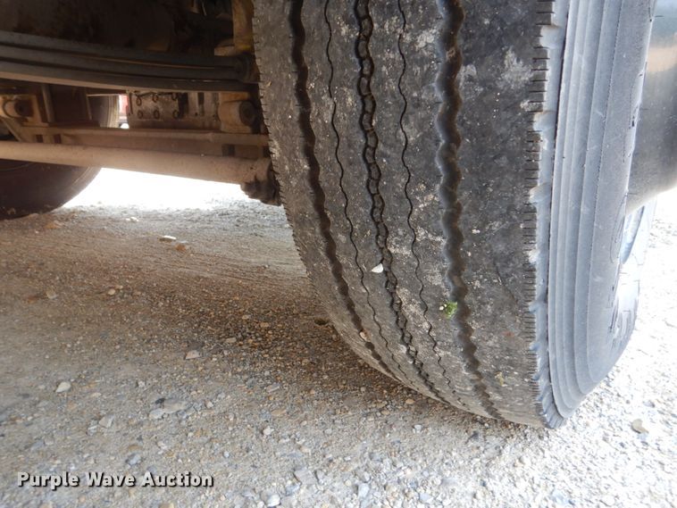 image for item HP9989 2007 Thomas Built Saf-T-Liner MVP EF  school bus