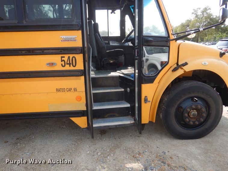 image for item HP9990 2008 Freightliner Thomas Built  school bus