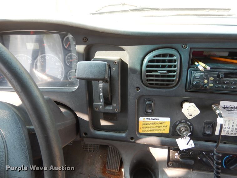 image for item HP9990 2008 Freightliner Thomas Built  school bus