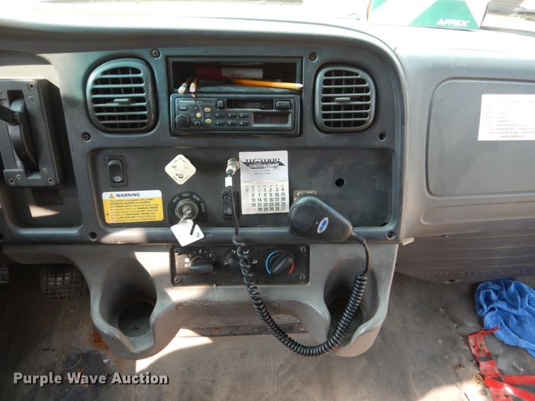 image for item HP9990 2008 Freightliner Thomas Built  school bus