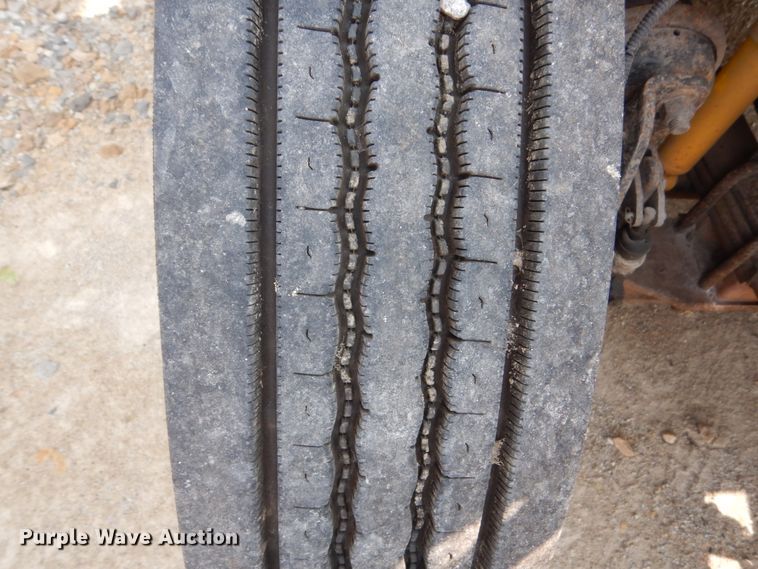 image for item HP9990 2008 Freightliner Thomas Built  school bus