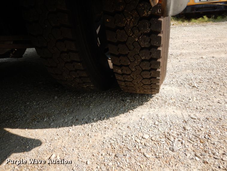 image for item HP9990 2008 Freightliner Thomas Built  school bus