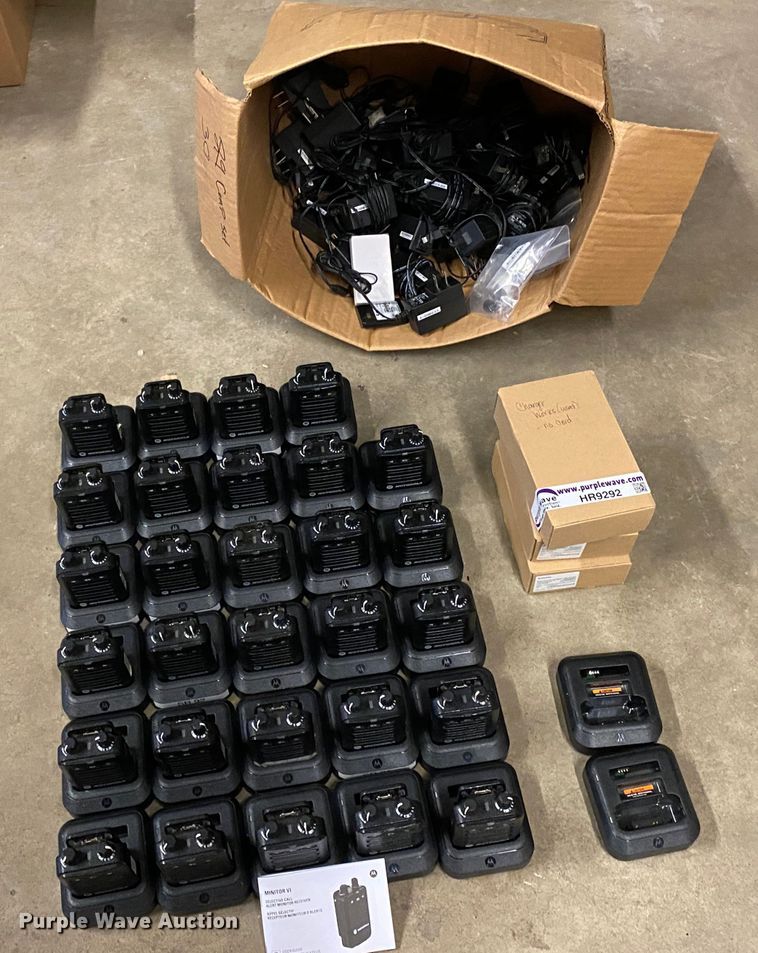 image for item HR9292 (29) Motoroloa Minitor VI alert monitors