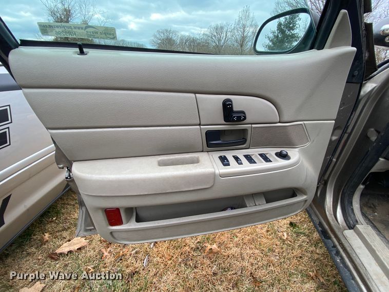 image for item HR9296 2010 Ford Crown Victoria Police Interceptor