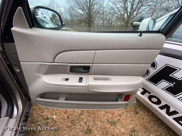 image for item HR9296 2010 Ford Crown Victoria Police Interceptor