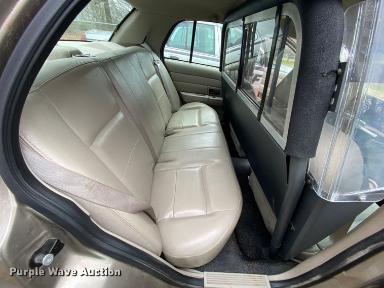 image for item HR9296 2010 Ford Crown Victoria Police Interceptor