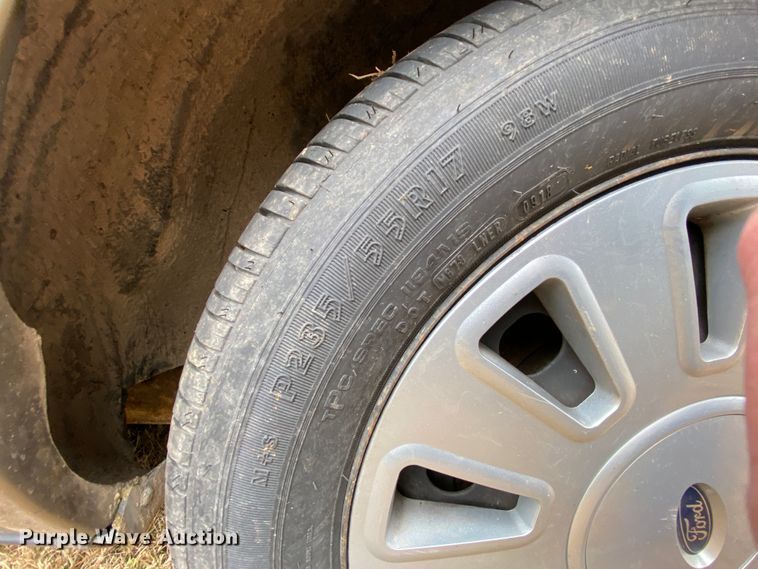 image for item HR9296 2010 Ford Crown Victoria Police Interceptor