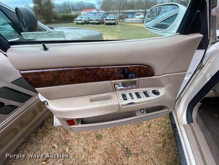 image for item HR9297 2011 Ford Crown Victoria Police Interceptor