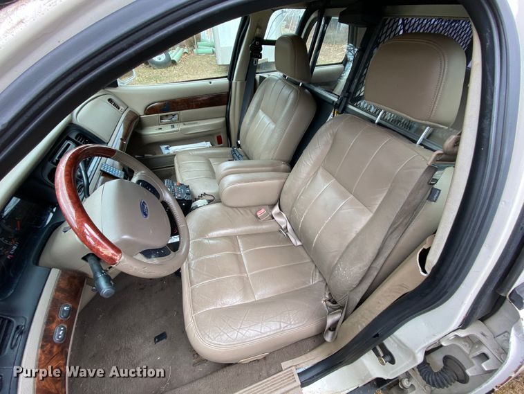 image for item HR9297 2011 Ford Crown Victoria Police Interceptor