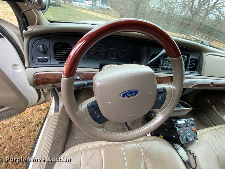 image for item HR9297 2011 Ford Crown Victoria Police Interceptor