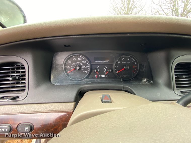 image for item HR9297 2011 Ford Crown Victoria Police Interceptor