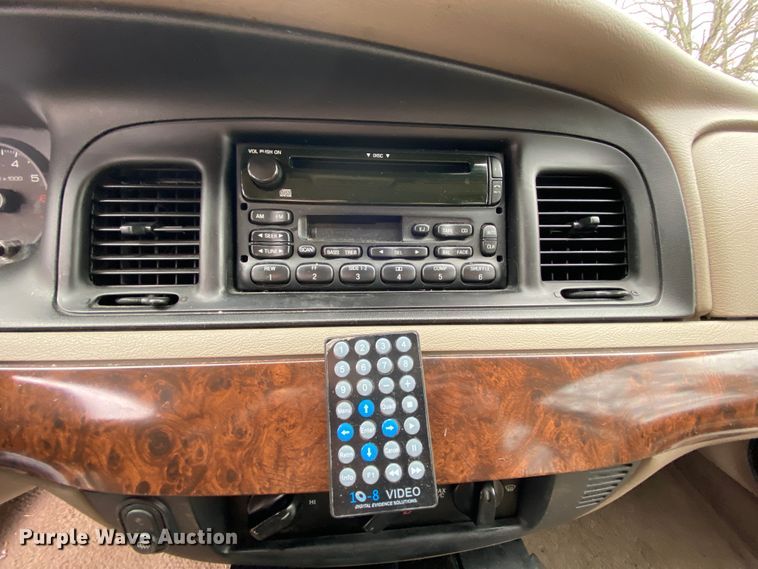 image for item HR9297 2011 Ford Crown Victoria Police Interceptor