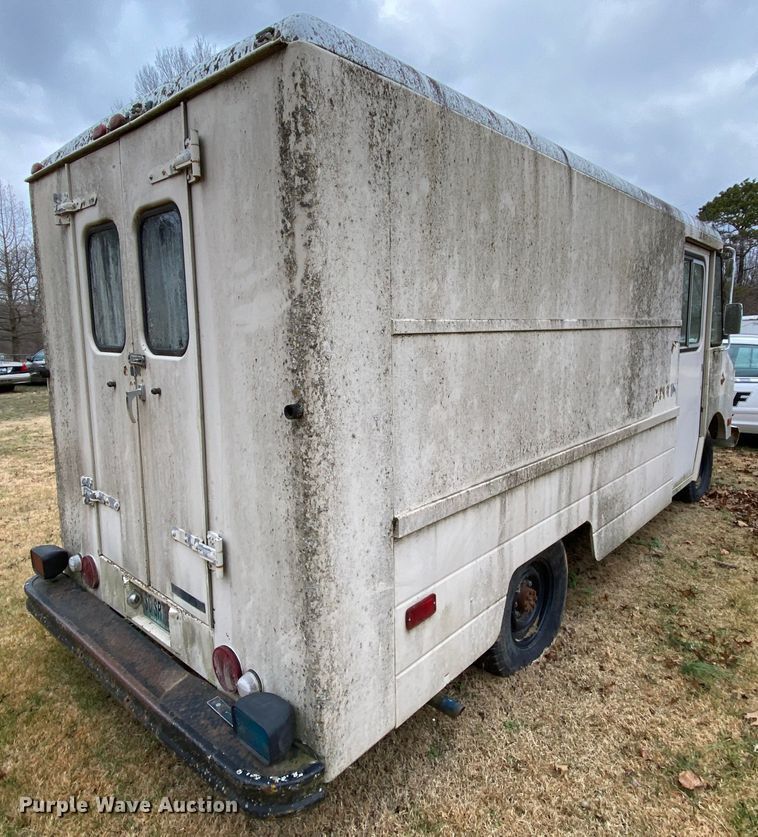 image for item HR9298 1984 Chevrolet P20  delivery truck