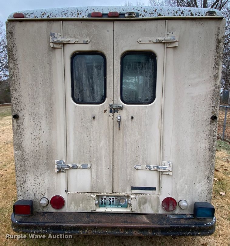 image for item HR9298 1984 Chevrolet P20  delivery truck