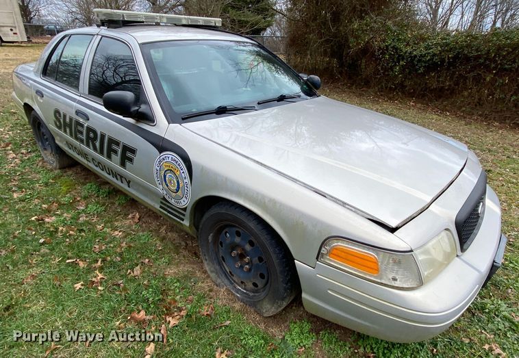 image for item HR9300 2008 Ford Crown Victoria Police Interceptor