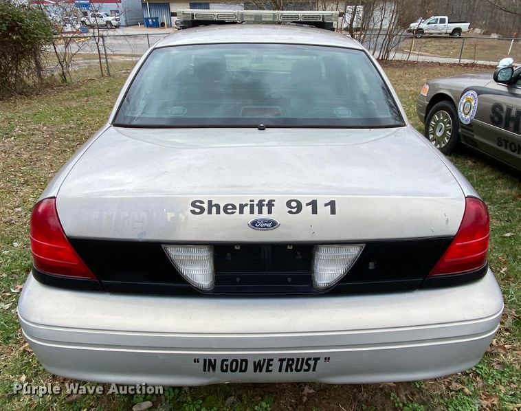 image for item HR9300 2008 Ford Crown Victoria Police Interceptor