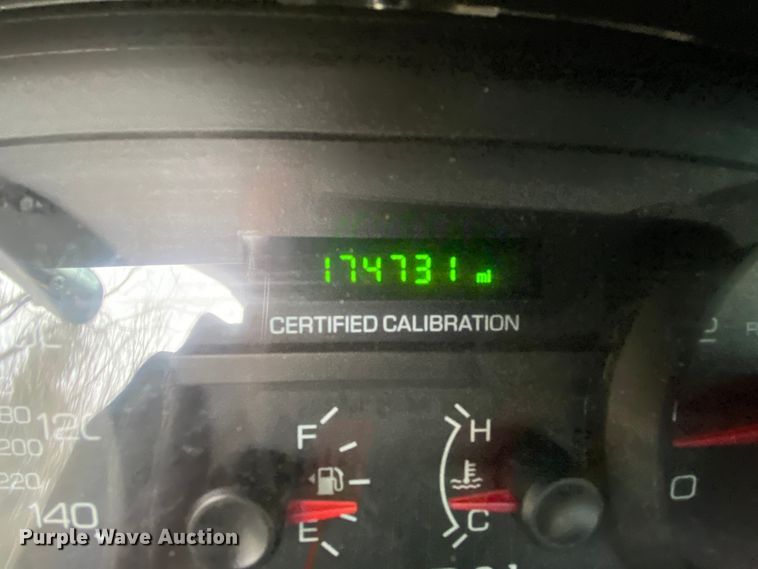 image for item HR9300 2008 Ford Crown Victoria Police Interceptor