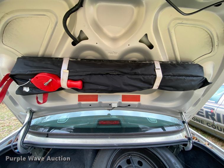 image for item HR9300 2008 Ford Crown Victoria Police Interceptor