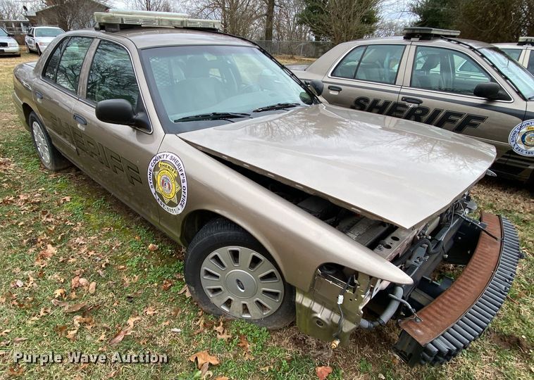 image for item HR9301 2010 Ford Crown Victoria Police Interceptor