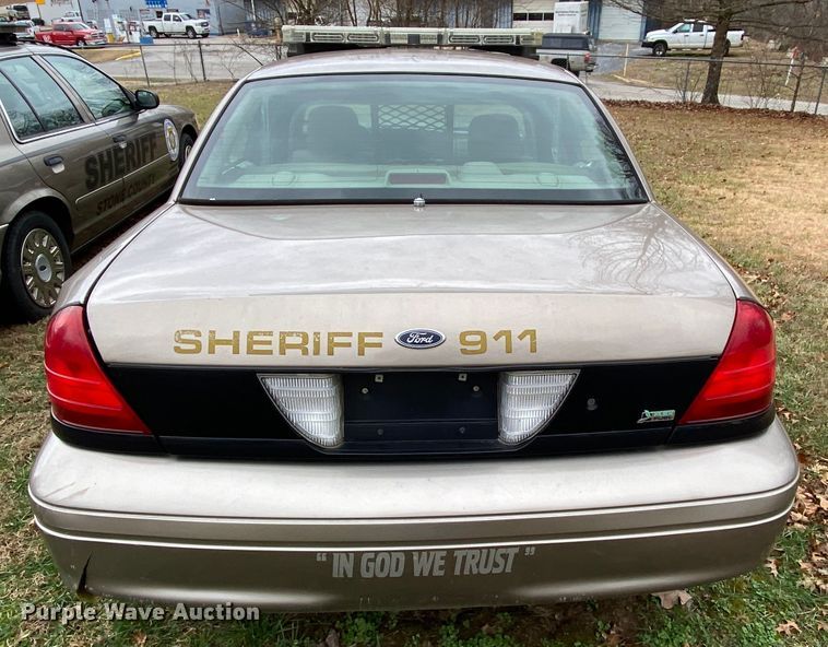 image for item HR9301 2010 Ford Crown Victoria Police Interceptor