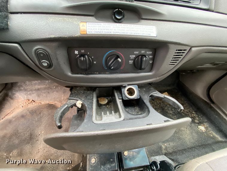 image for item HR9301 2010 Ford Crown Victoria Police Interceptor