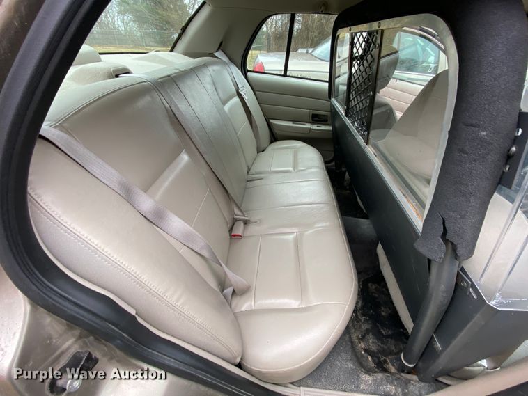 image for item HR9301 2010 Ford Crown Victoria Police Interceptor