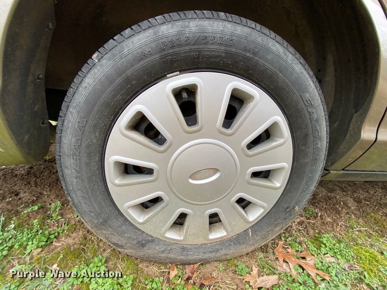 image for item HR9301 2010 Ford Crown Victoria Police Interceptor