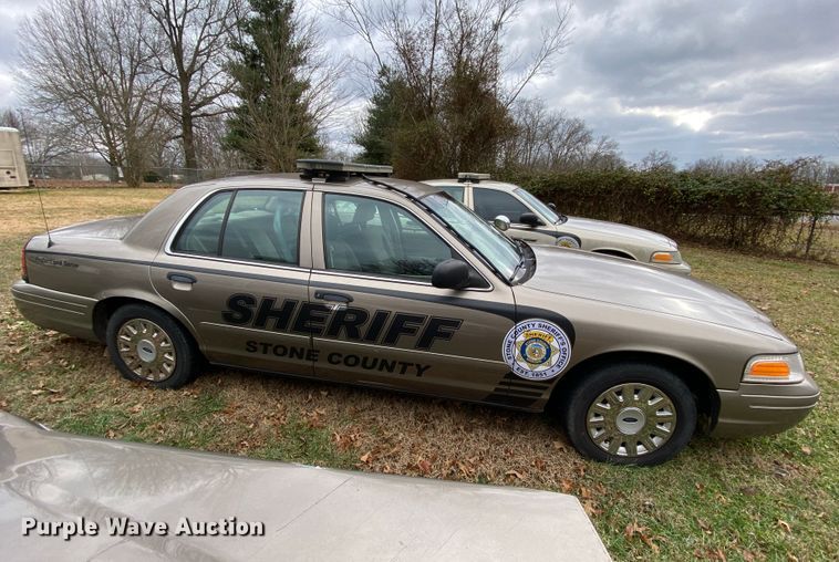 image for item HR9302 2005 Ford Crown Victoria Police Interceptor