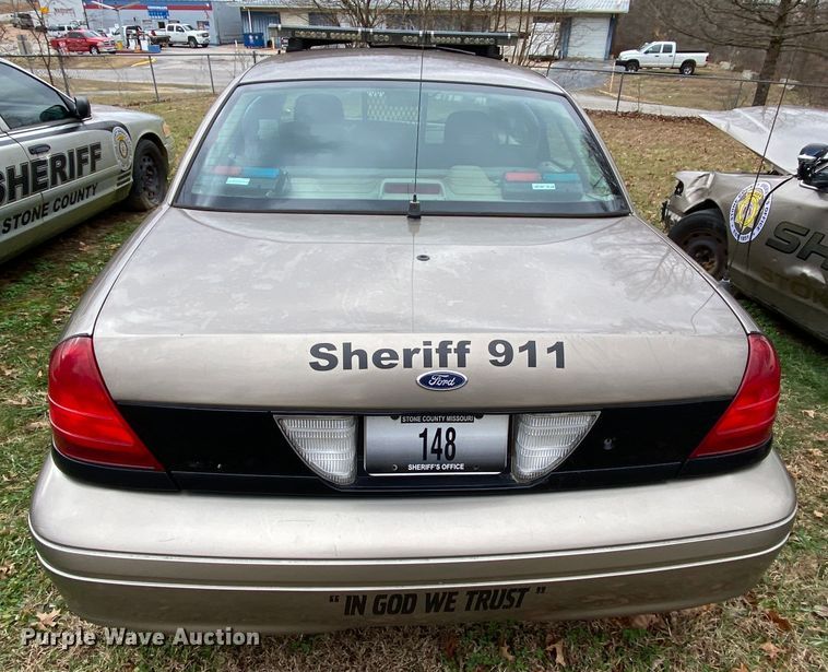 image for item HR9302 2005 Ford Crown Victoria Police Interceptor