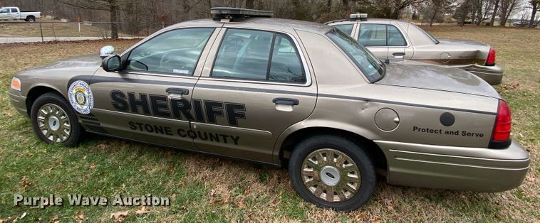 image for item HR9302 2005 Ford Crown Victoria Police Interceptor