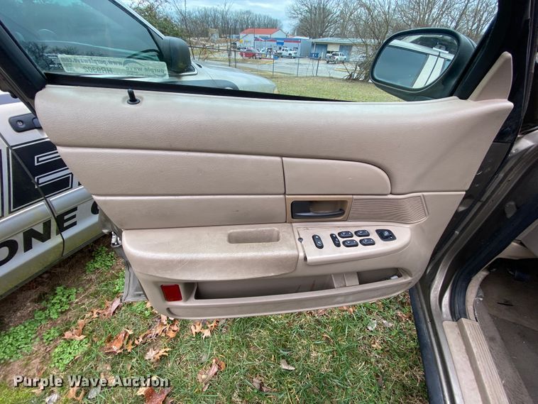 image for item HR9302 2005 Ford Crown Victoria Police Interceptor