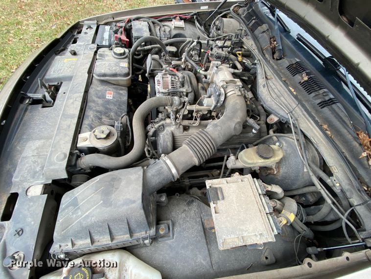 image for item HR9302 2005 Ford Crown Victoria Police Interceptor