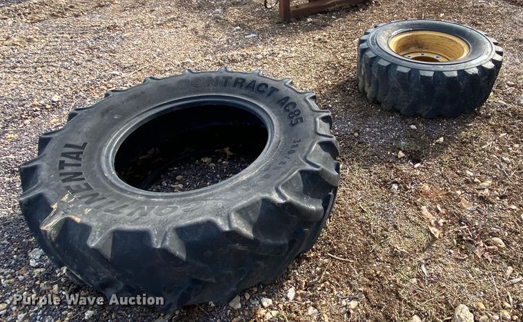 image for item HR9331 (2) tires