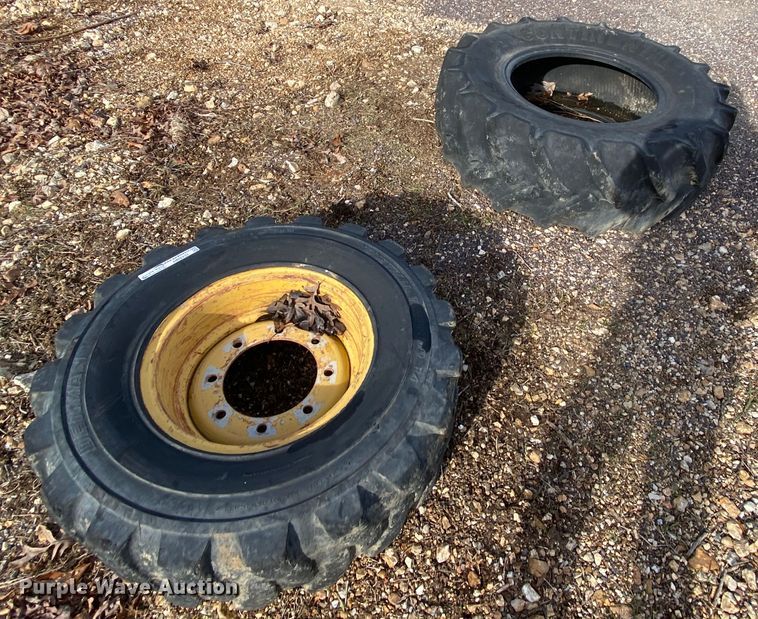 image for item HR9331 (2) tires