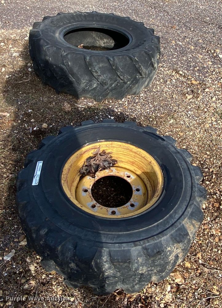 image for item HR9331 (2) tires