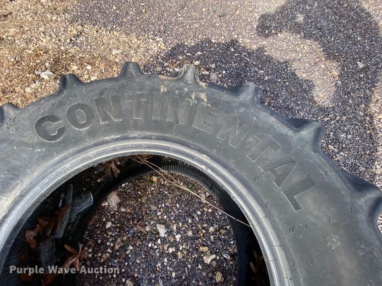 image for item HR9331 (2) tires