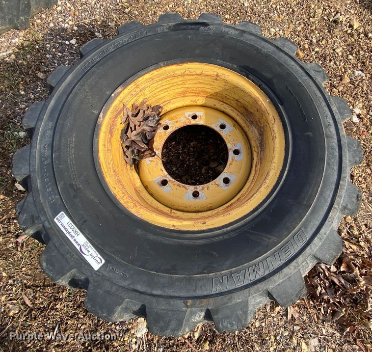 image for item HR9331 (2) tires