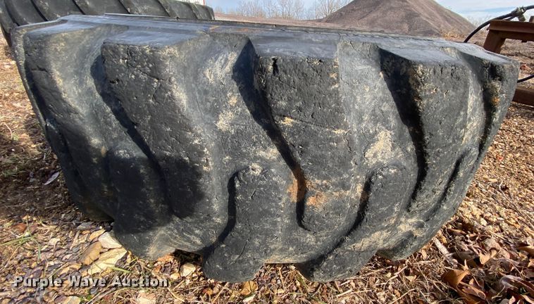 image for item HR9331 (2) tires