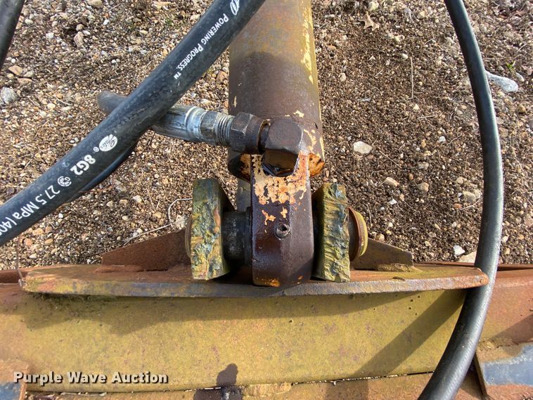 image for item HR9332 Skid steer backhoe