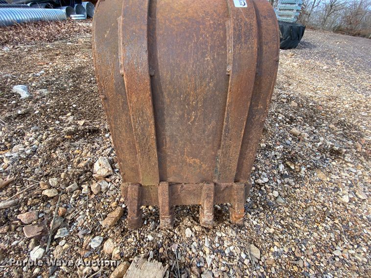 image for item HR9332 Skid steer backhoe