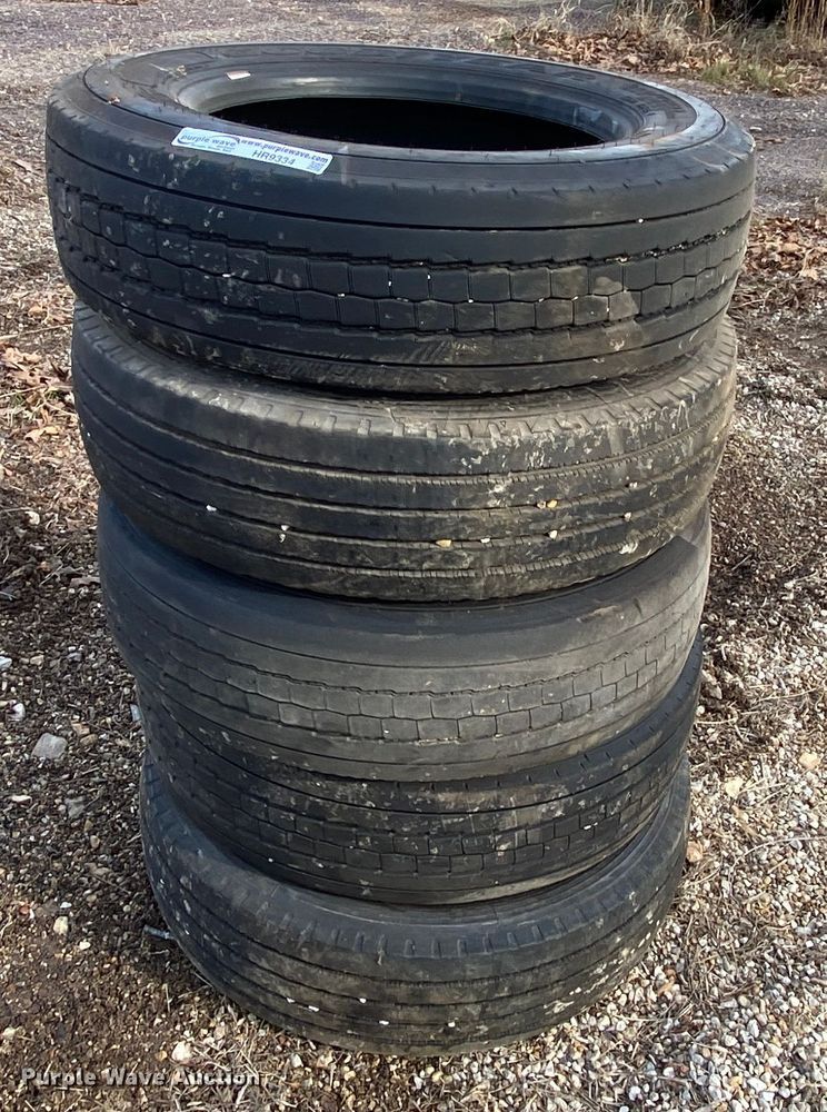image for item HR9334 (5) tires
