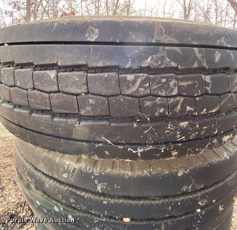 image for item HR9334 (5) tires