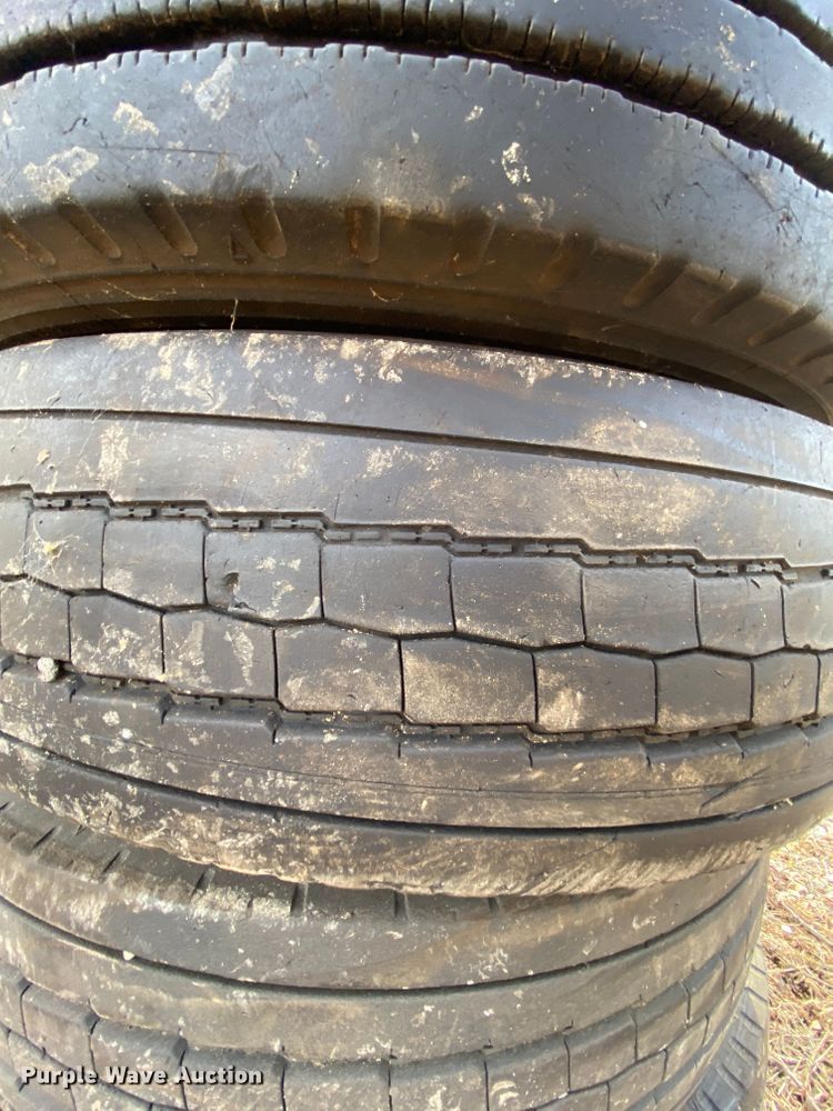 image for item HR9334 (5) tires