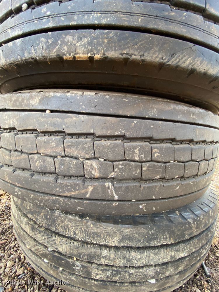 image for item HR9334 (5) tires