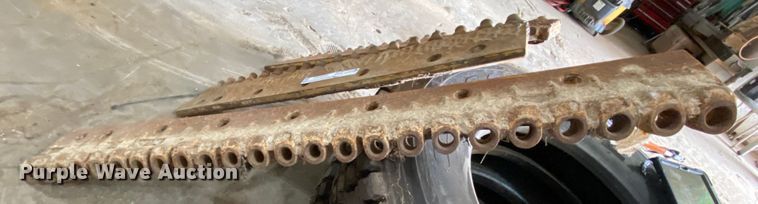 image for item HR9338 (3) moldboard cutting edges