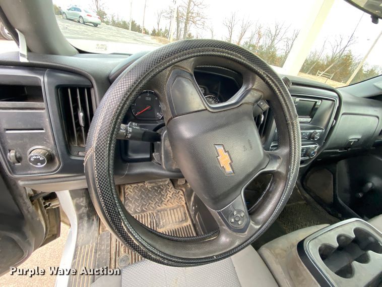 image for item HR9341 2014 Chevrolet Silverado 1500  pickup truck